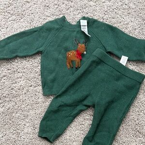 Reindeer sweater set